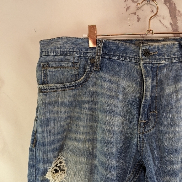 BKE Jeans Mens 38 X 31 Carter Straight Light Wash Distressed Destroyed Flawed - Picture 2 of 15